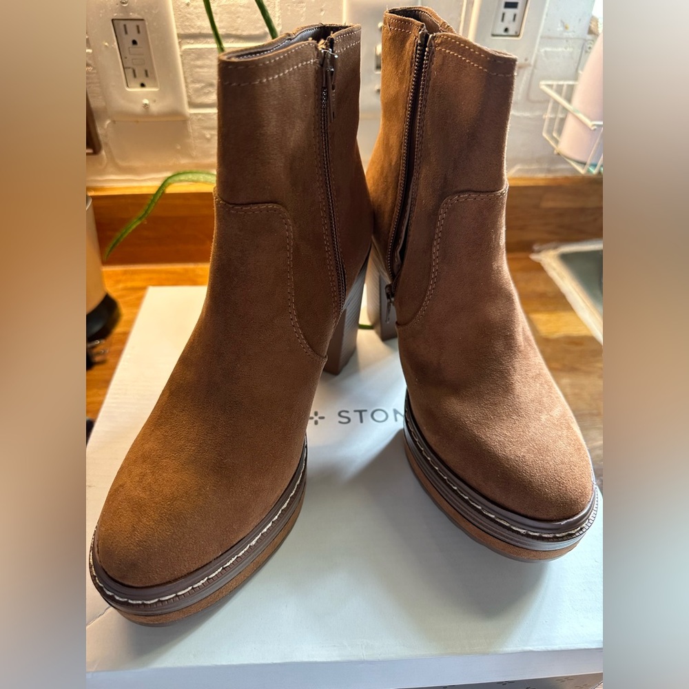 NWT Sun & Stone Booties Women’s Kinsley